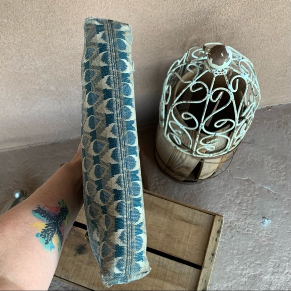 Fossil Kinley Blue Print Crossbody Purse - Picture 6 of 11